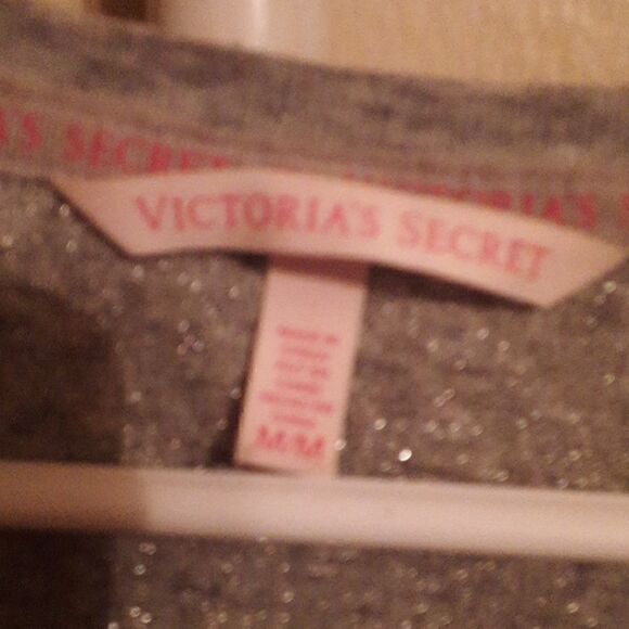 đ«đ«đ«VICTORIASâSECRETâGREY SPARKLEâHENLEYâSLEEPSHIRTâM - Picture 2 of 4